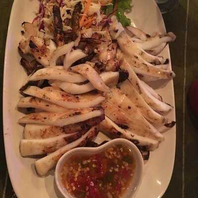 ร้านอาหารบ้านปีกไม้