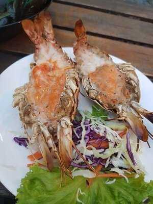 สถานีหอย