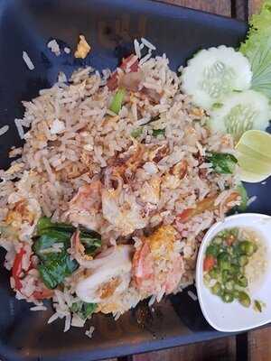 สถานีหอย