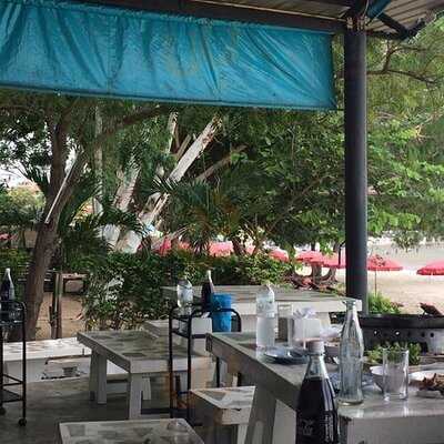 อ่าวตะเกียบซีฟู้ดส์ หัวหิน