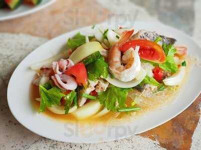 อ่าวตะเกียบซีฟู้ดส์ หัวหิน