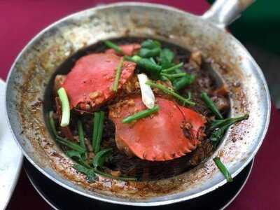 เจ้านายปูไข่ By Krittiya