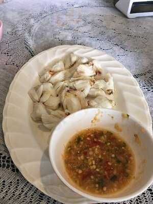 ร้านอาหาร ขวัญดำเนิน