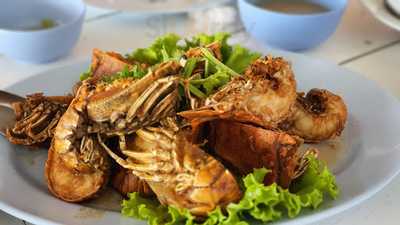 สวนอาหารครัวเคียงคลื่น