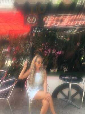 ลอดจ์ สเต็กเฮาส์