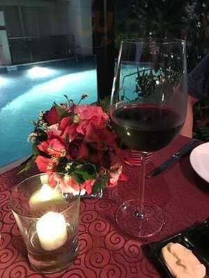 ห้องอาหาร ซาลาส