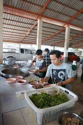 ร้านอาหารฉางทองต้มเลือดหมู