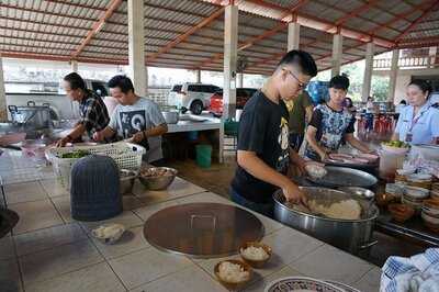 ร้านอาหารฉางทองต้มเลือดหมู