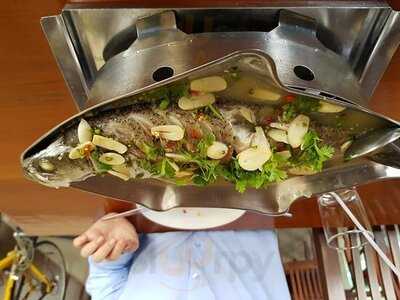 ร้านอาหารครัวคุณแมว ซีฟู๊ด หัวหิน