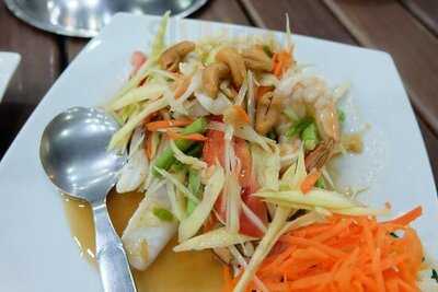 ร้านอาหารครัวคุณแมว ซีฟู๊ด หัวหิน