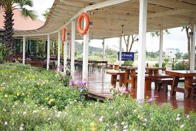 คาเฟ่บ้านชะอำ