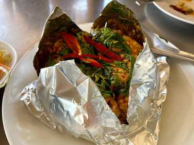 ชายเลซีฟู๊ด