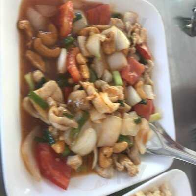 ร้านอาหารเจ๊แดงบางควาย