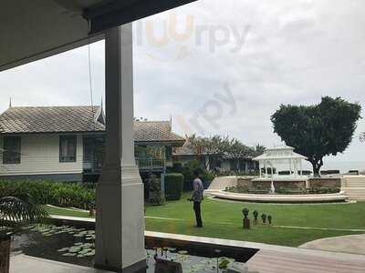 Deva Bistro Restaurant