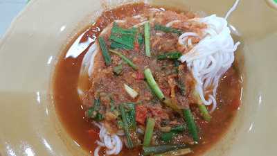 ขนมจีนครูยอด