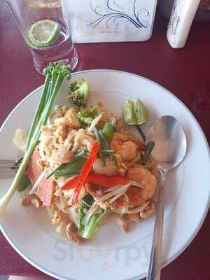 ร้านอาหารชะอำลิตเติ้ลช็อบ แอนด์ รีสอร์ท