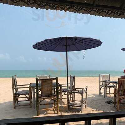 ร้านอาหารชะอำลิตเติ้ลช็อบ แอนด์ รีสอร์ท