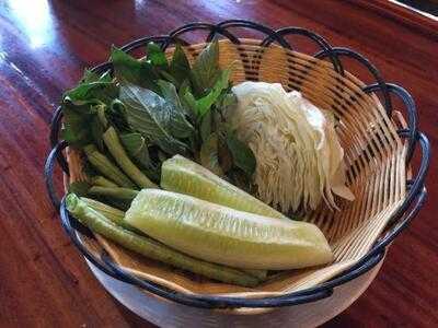 ไก่ย่างนายเมือง