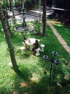 Deforrest Café And Bakery