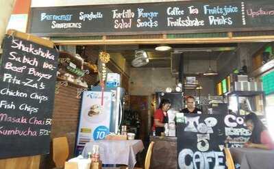 ท็อปไฟว์  คาเฟ่