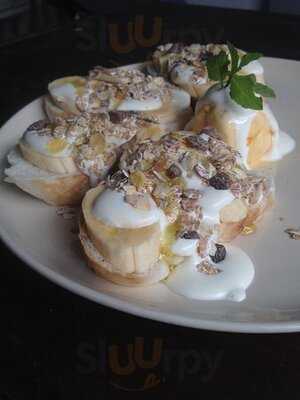 ท็อปไฟว์  คาเฟ่