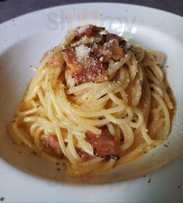 ท็อปไฟว์  คาเฟ่