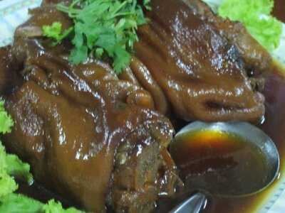 ร้านอาหาร ประนอม