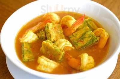 ร้านอาหารแฮ้ปปี้ช้างน้อย