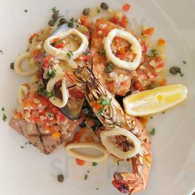 ร้านอาหารแฮ้ปปี้ช้างน้อย