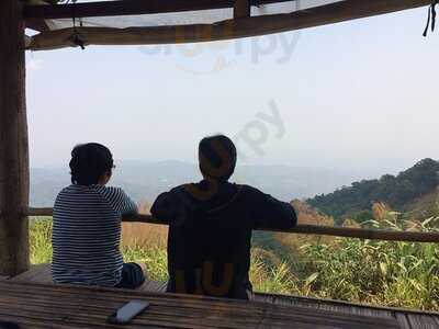 ร้านอาหารบ้านม่อนม่วน