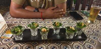 ก๋วยเตี๋ยวเรือปากแดง 