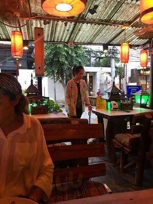 Rachadamneon Kitchen