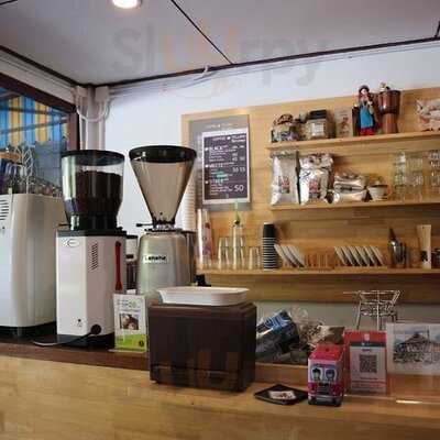 คอฟฟี่ เทลลิ่ง