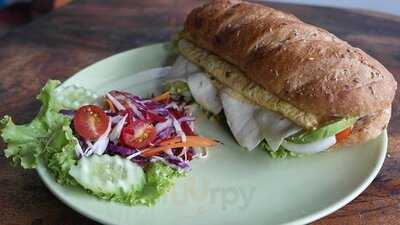 Freedom Healthy Cafe And Restaurant