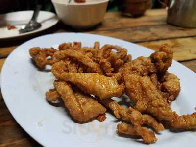 ร้านข้าวต้มพุ้ยสวนดอก