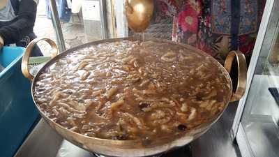 โจ๊ก เกาเหลา ต้มเลือดหมู จิง จู ไฉ่