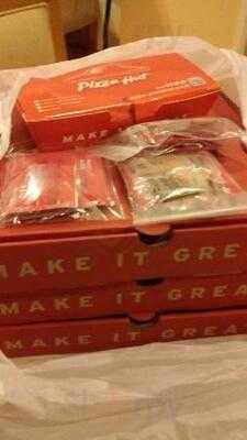 พิซซ่า ฮัท สาขาเซ็นทรัลแอร์พอร์ตพลาซ่า