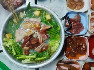 สายชล หมูกระทะ