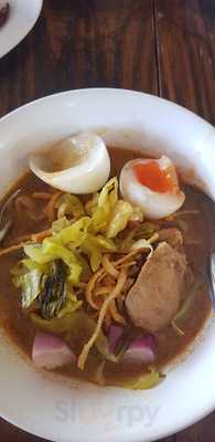 ก๋วยเตี๋ยวบ้านคุ้ม