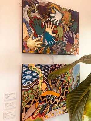 ร้านอาหารกำแพงแก้ว