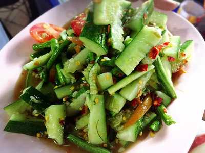 ป้าป่อง ส้มตำปูม้า แยกเจ็ดยอด