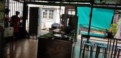 แม่จันทร์หมี่เกี๊ยว