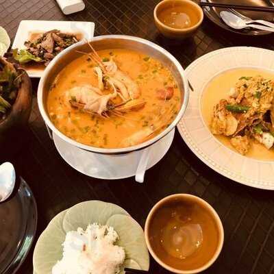 ร้านอาหาร ส้มตำยำไก่