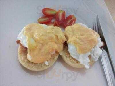 The Tree Cafe & Bistro