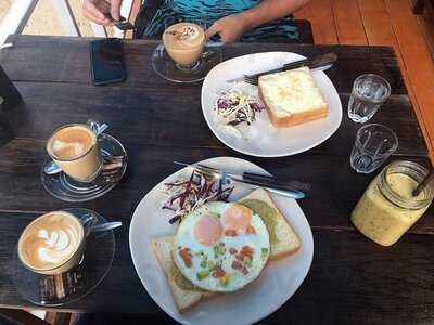 เบคเซนส์ คอฟฟี่