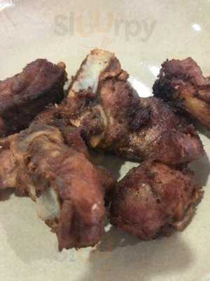 เสรีแต่เตี้ยม