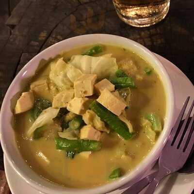 ทรีเฮ้าส์ คาเฟ่ เกาะเต่า