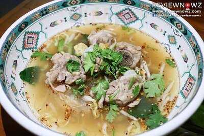 ก๋วยเตี๋ยวต้มยำ กรุงสุโขทัย