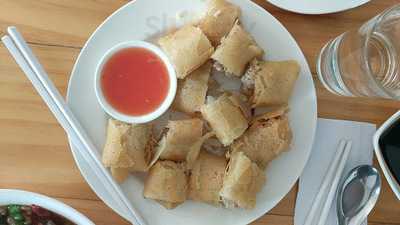 อาหารเจมูลนิธิรัศมีธรรม