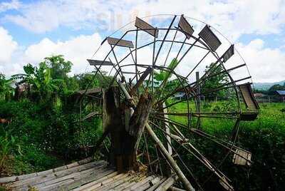 บ้านไร่ชายแดน